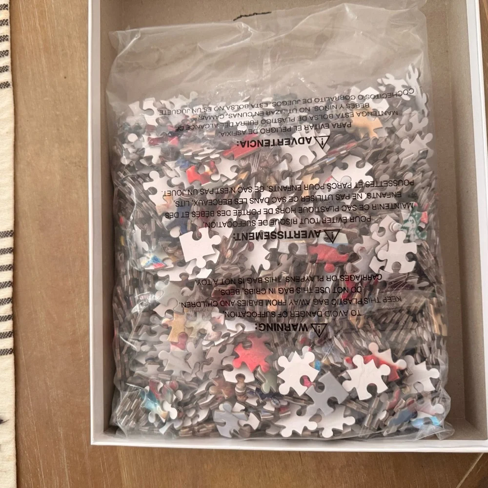 Festive Cats Puzzle - 1000 Pieces